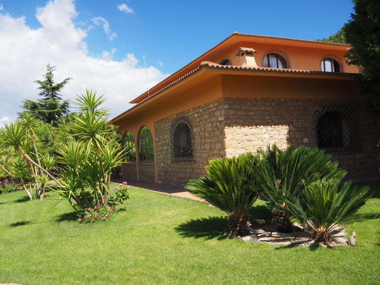 Agriturismo Il Drago Mirabella Imbaccari エクステリア 写真