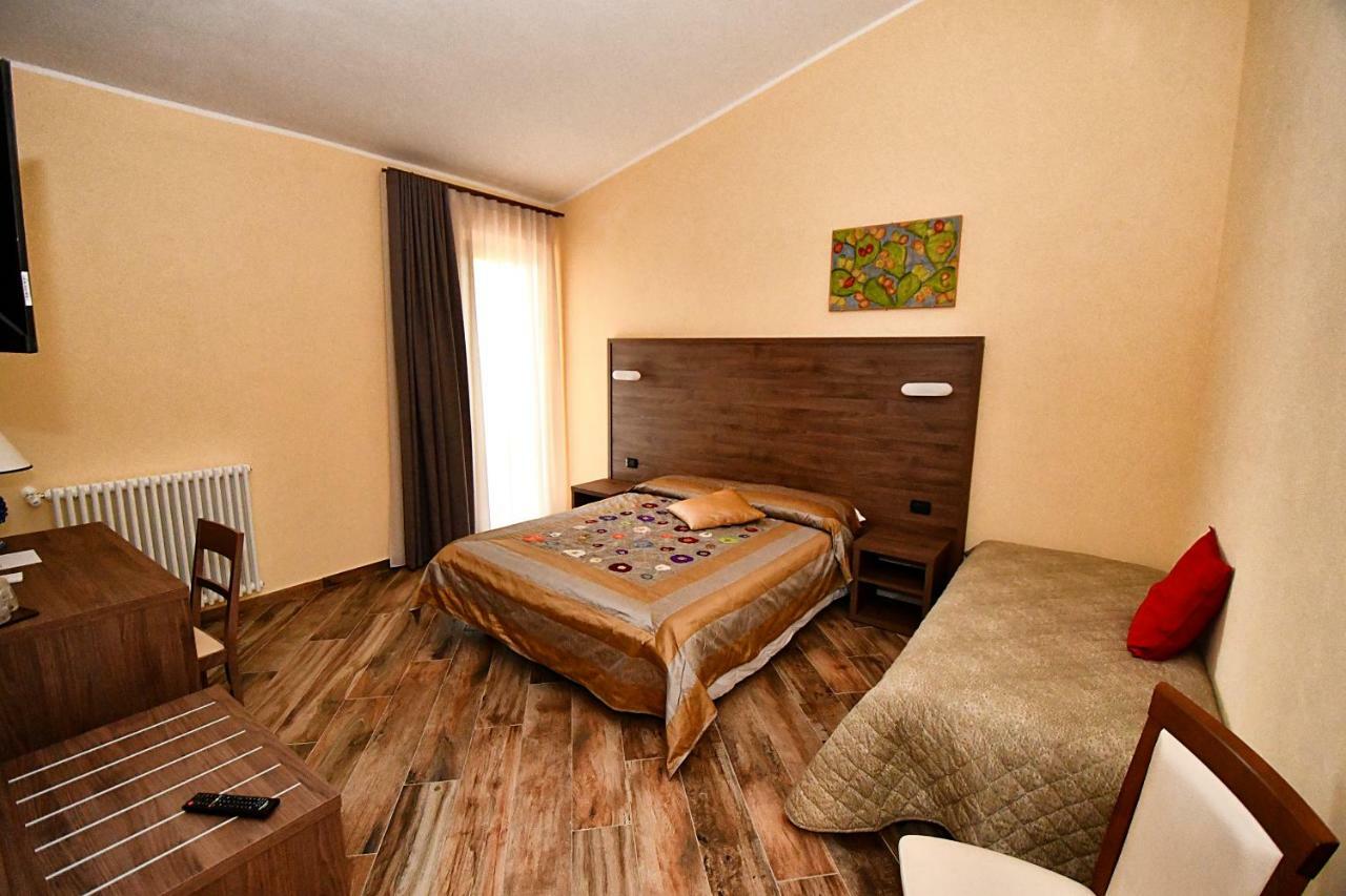 Agriturismo Il Drago Mirabella Imbaccari エクステリア 写真