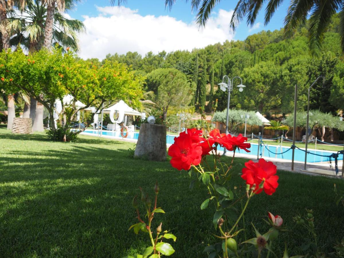 Agriturismo Il Drago Mirabella Imbaccari エクステリア 写真